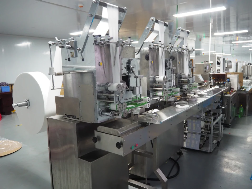 Fabrik-Großverkauf-hohe Leistungsfähigkeits-volles automatisches Einzelstück-Feuchtpflegetuch-Herstellungsund Verpackmaschine
