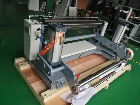 Aufschlitzende Rewinder Energie 800mm des Blatt-Schnitt-der Maschinen-4.0KW mit PLC-Touch Screen
