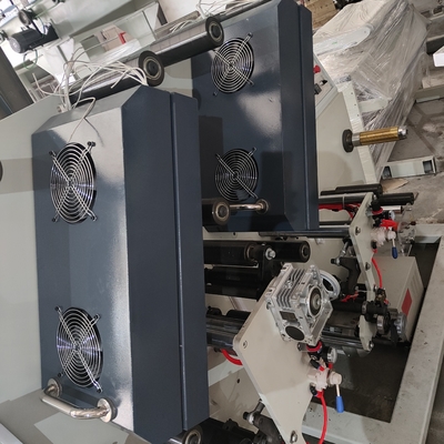 Die Hochgeschwindigkeits-Flexo-Druckmaschine für maximale Leistungsfähigkeit, Farbe druckend ist whitle, Band, Kraftpapier, Tinte
