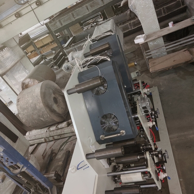 Die Hochgeschwindigkeits-Flexo-Druckmaschine für maximale Leistungsfähigkeit, Farbe druckend ist whitle, Band, Kraftpapier, Tinte