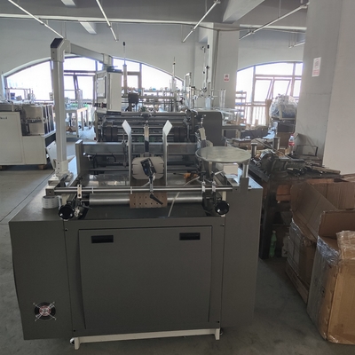 Nicht standardmäßige Kartonmaschine # Dekorationsarbeiten # Lebensmittelkarton # Einweg-Brotdose # Schmelzklebeverfahren