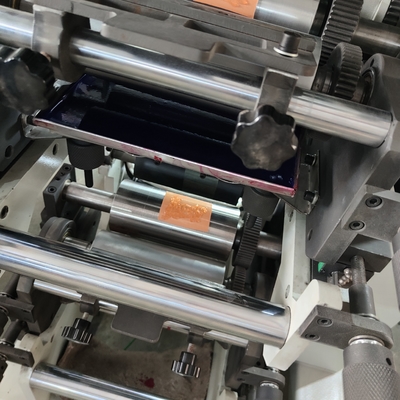 250 mm Länge 180 mm Breite Hochgeschwindigkeits-Flexodruckmaschine 5-60 m/min Geschwindigkeit 0,15 mm Genauigkeit