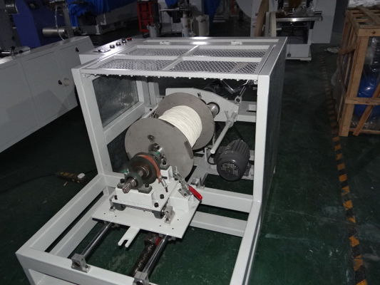 Kraftpapier-Taschen-Seil, das Maschine für 25-60 G/M Paper#220V den Papiertüte-Seil-Griff herstellt Maschine 20-80 PC/Minute herstellt