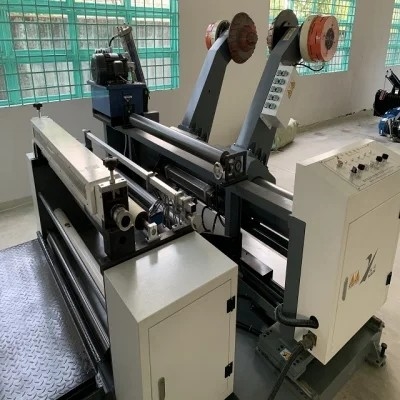 automatische Papierrolle 220V, zum der Schneidemaschine zu bedecken
