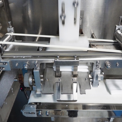 Volle automatische medizinische Papiertüte, die Maschine 10-30 PC/Satz-Hochgeschwindigkeitsfeuchtpflegetuch Maschine herstellend macht