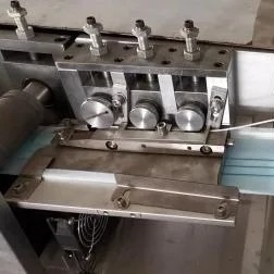 automatische Papiertüte 220V, die Maschine 380V, automatische Maske 2000W herstellt Maschine herstellt