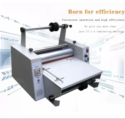 Aufschlitzende Rewinder Maschine 5m/Min Nonweaving Film Laminating OPP 900mm